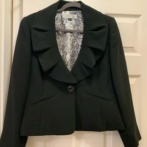 TAHARI NWOT blazer